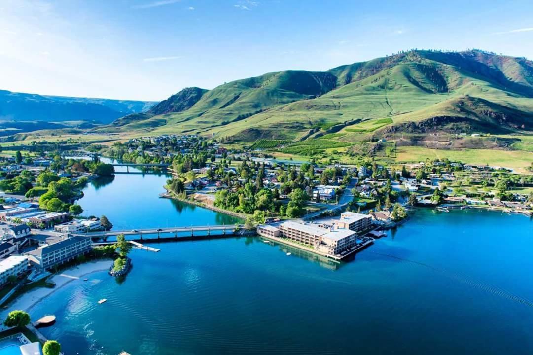 Grandview Lake Chelan- Waterfront View, Pool, Hot Tub, Golf, 1 Min To Downtown 외부 사진